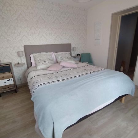 Chambre Entre Mer Et Campagne Greville-Hague Esterno foto